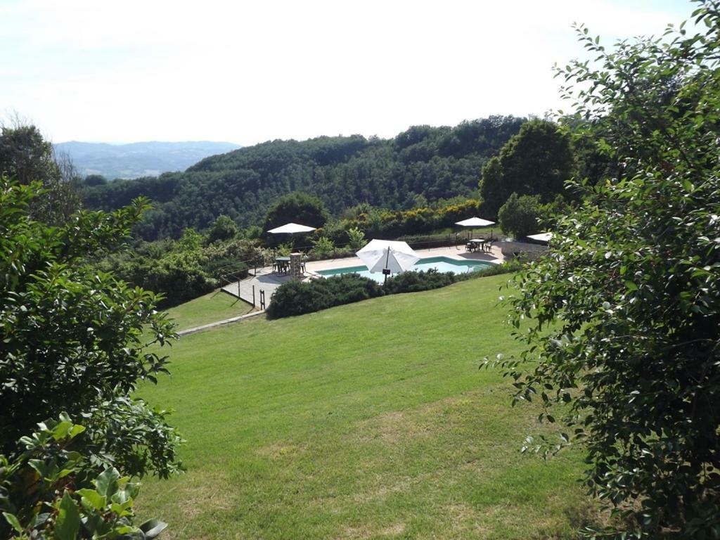 Cannabis Clinic & Restaurant Gubbio Exterior foto